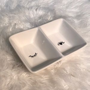 ❤️Rae Dunn Tray dish